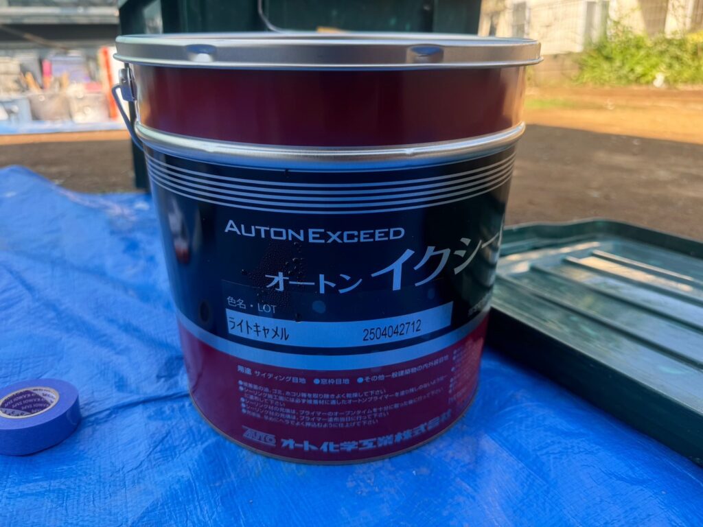 使用材料<br />
→意匠性サイディング部のコーキング材料